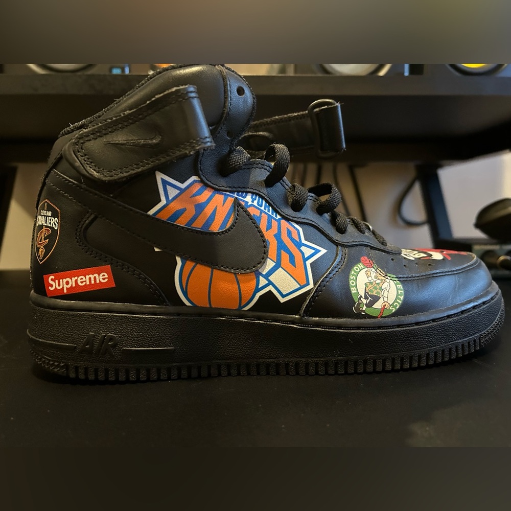 Supreme x NBA x Air Force 1 Mid 07 'Black'